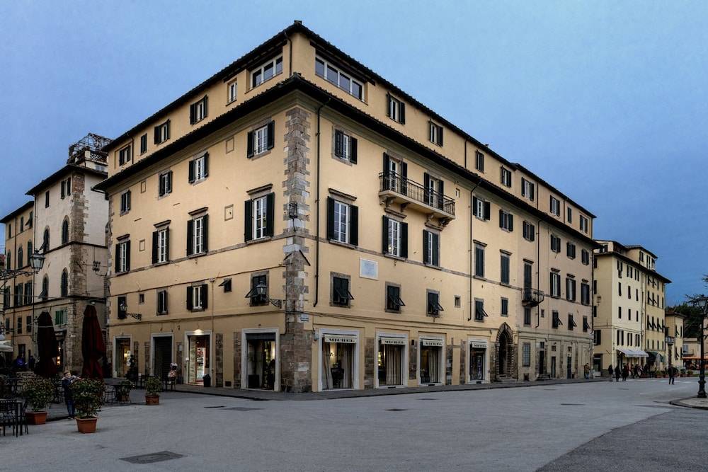 Grand Universe La Residenza 1