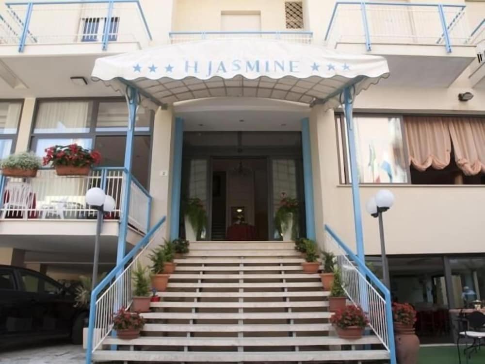 Hotel Jasmine Beach 1