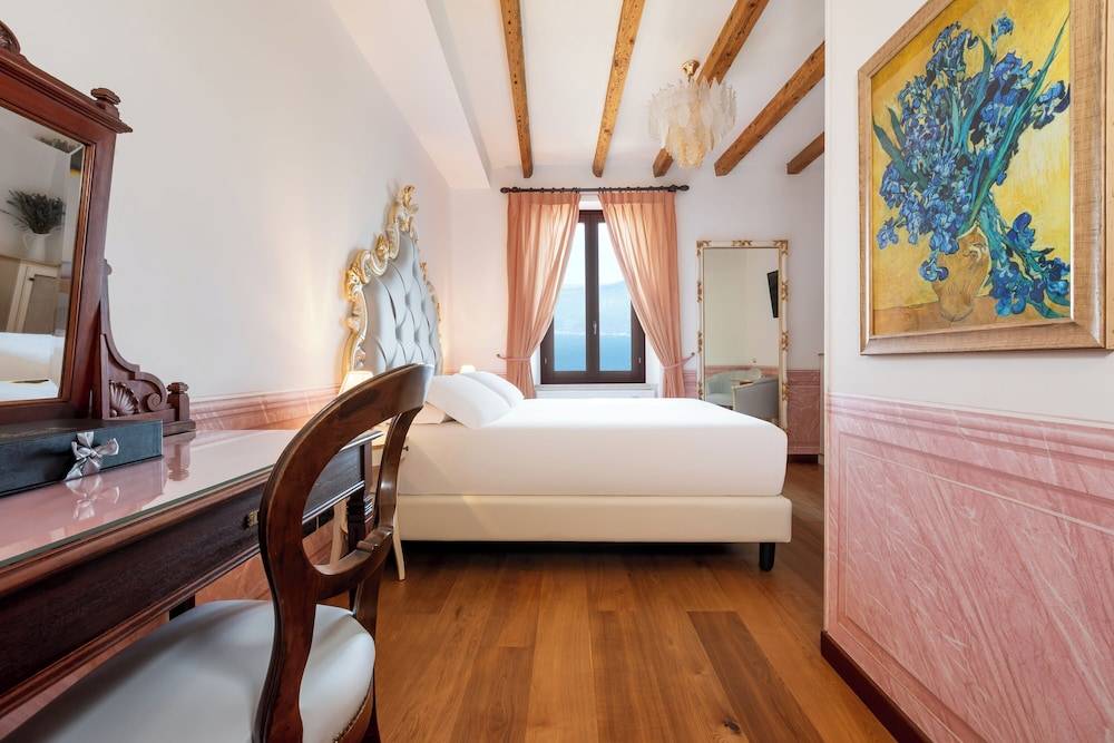 Boutique Hotel Villa Sostaga 2