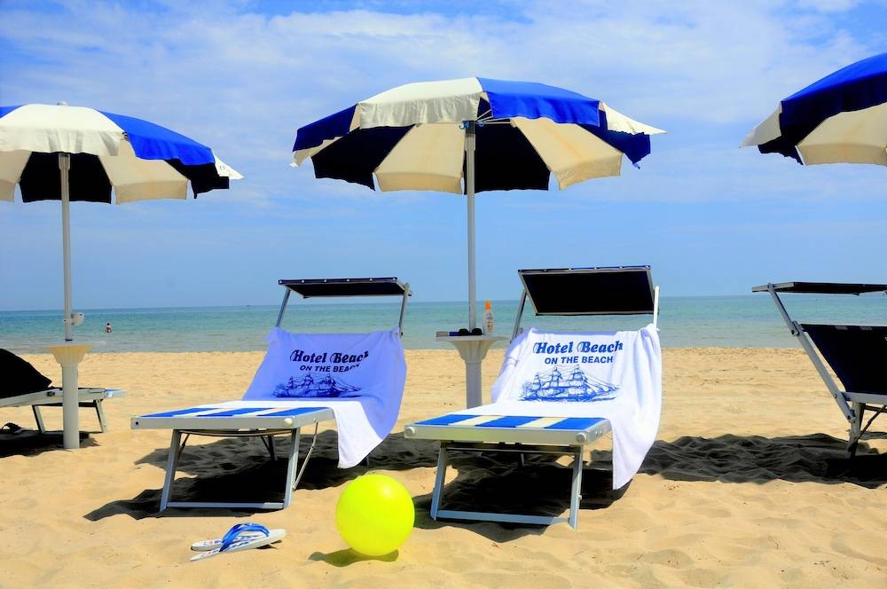 Hotel Beach 1