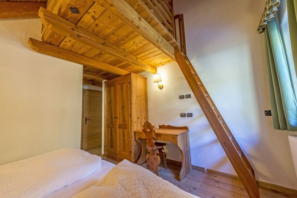 Rifugio Lago Nambino 2