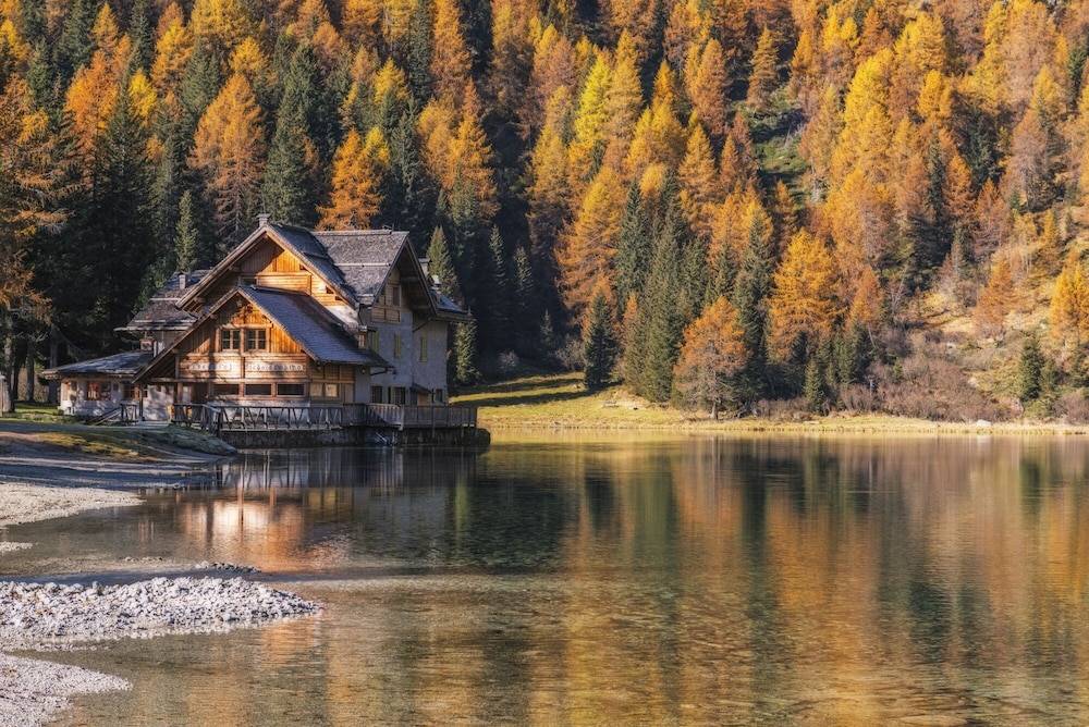 Rifugio Lago Nambino 1