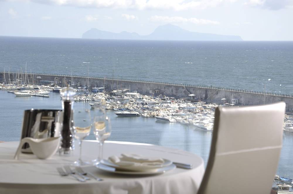 Hotel Poseidon 1