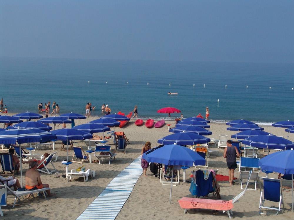 Villaggio Turistico Elea 1