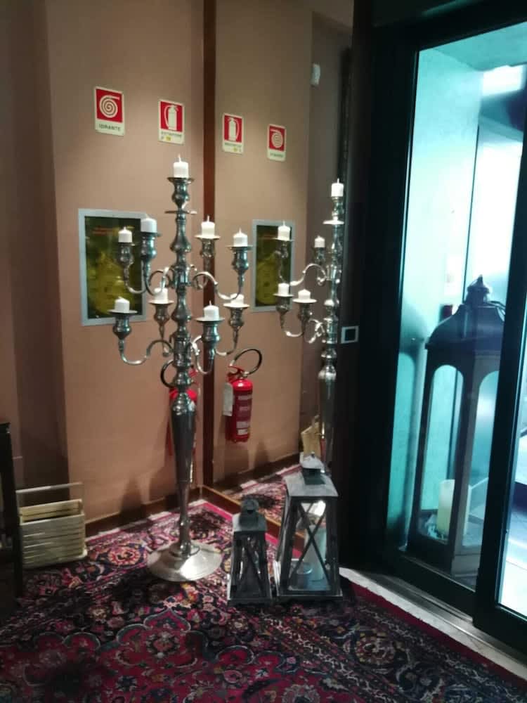 Hotel Ambrosiano 2