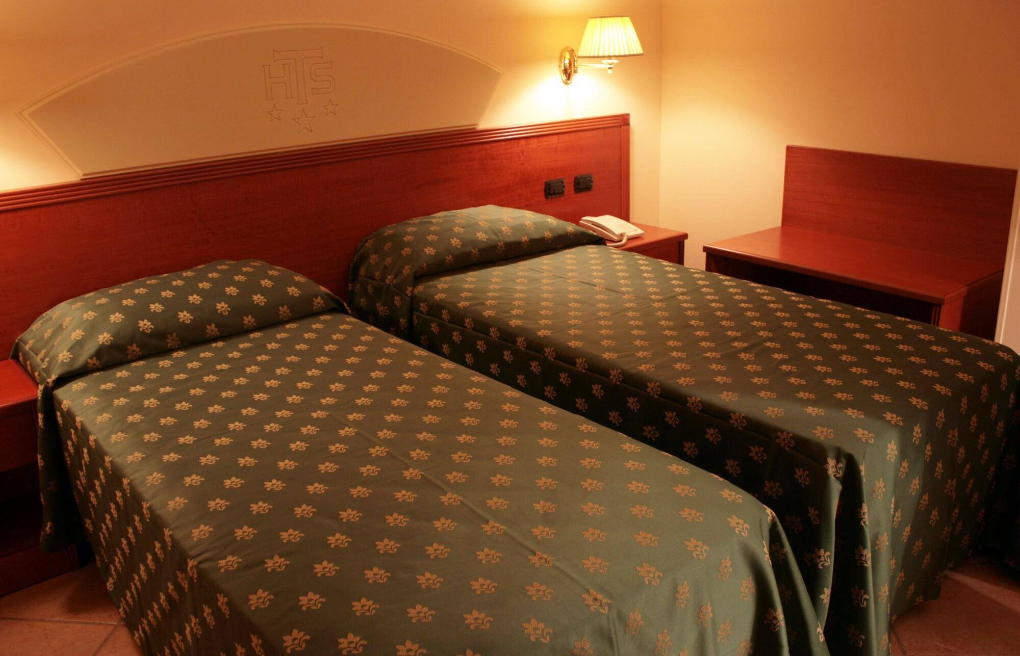 Hotel Tito Serrano' 1