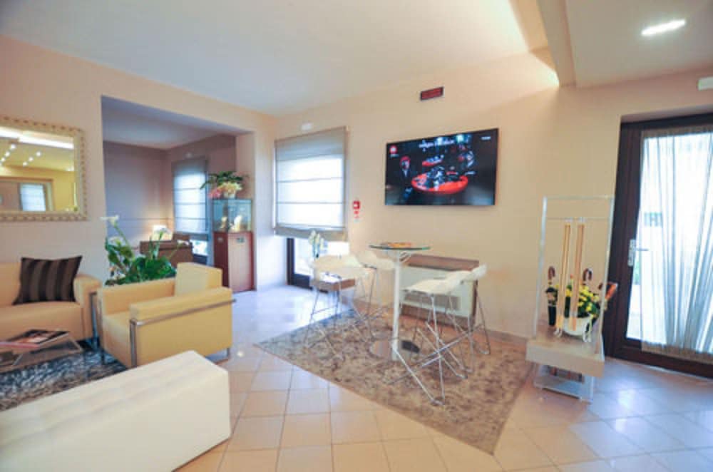 Hotel Dori 2