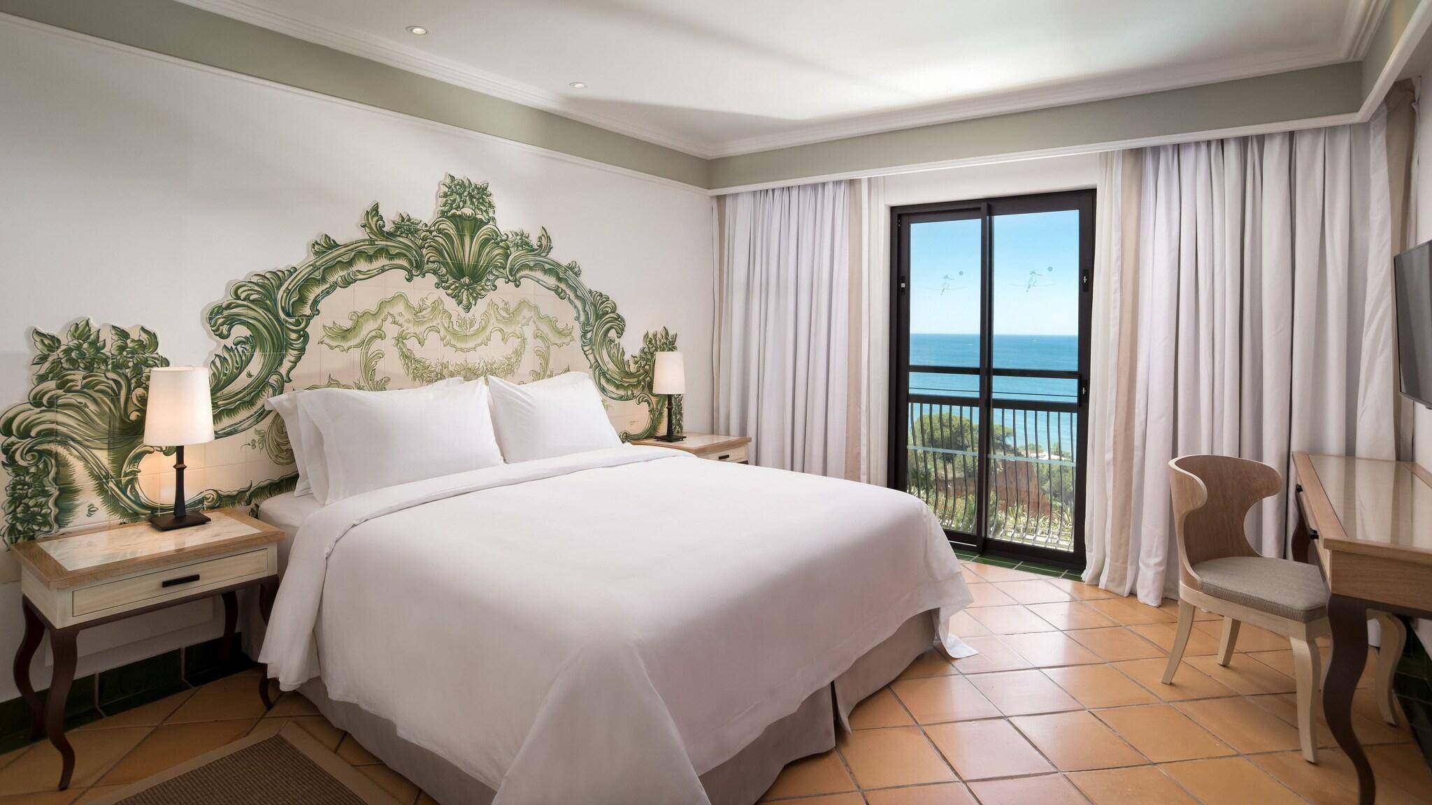 Pine Cliffs Resort 1