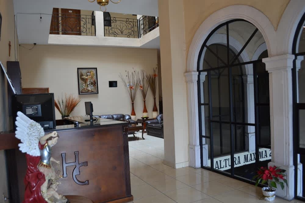 Hotel Conquistadores 2