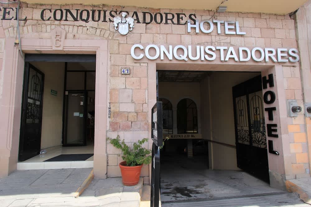 Hotel Conquistadores 1
