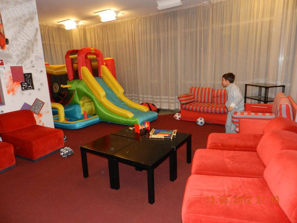 Hotel Senior 2