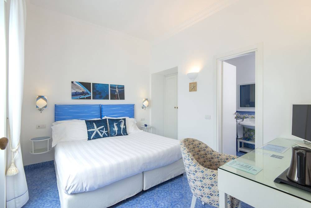 Relais Maresca Luxury Small Hotel & Terrace Restaurant 1