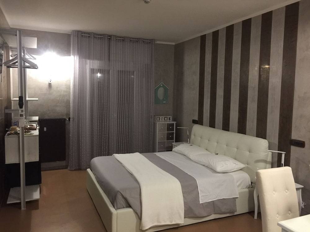 B2In Suite & Office 1