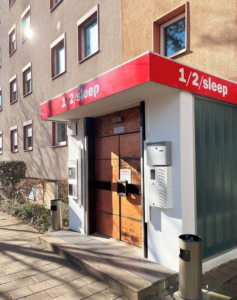 1, 2, sleep Hostel Nürnberg Messe 1