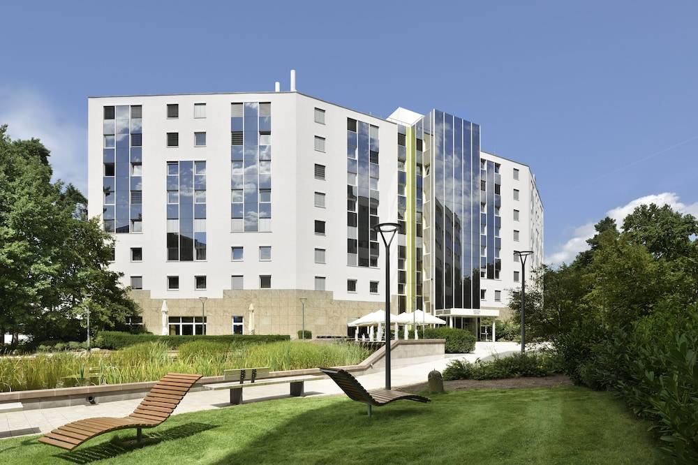 NOVINA HOTEL Südwestpark 1
