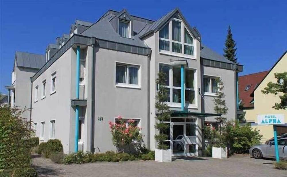 Hotel Alpha 1