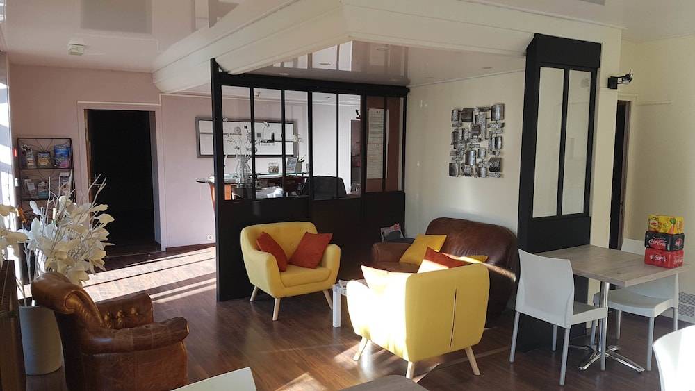 Brit Hotel Le Surcouf 2