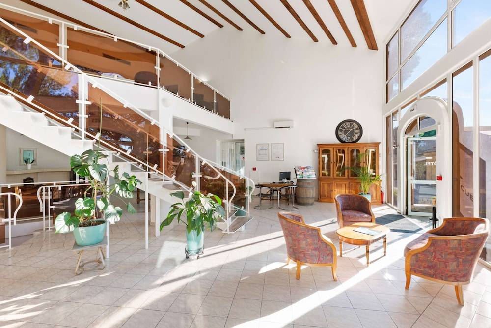 Best Western Domaine de Roquerousse 2