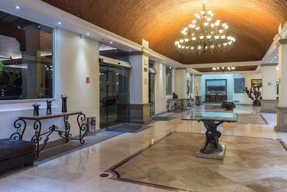 Ramada by Wyndham CDMX Perinorte 2