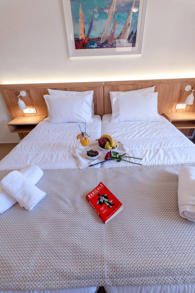 Lotus Hotel Apartments 2