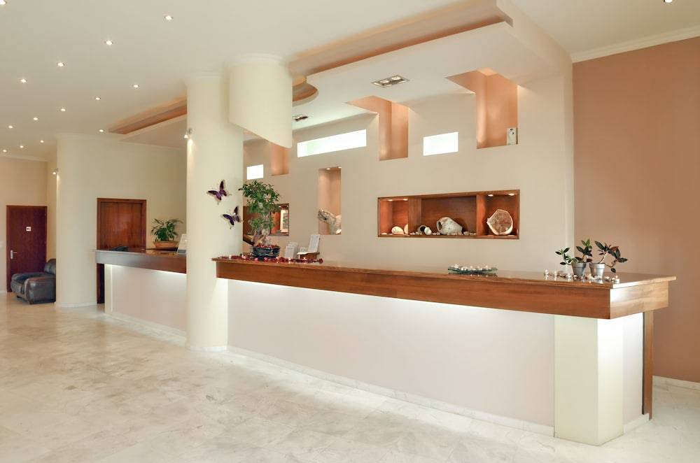 Belussi Beach Hotel & Suites 2
