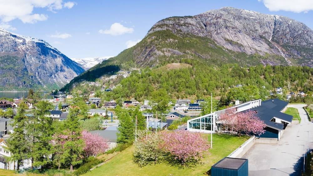 Eidfjord Hotel 1