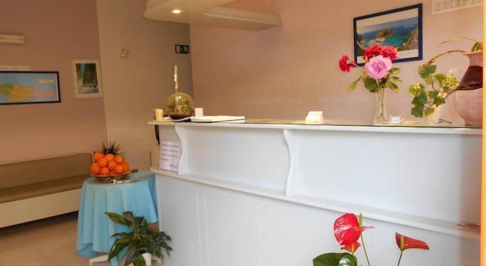 Ilona Apartments Chania 1