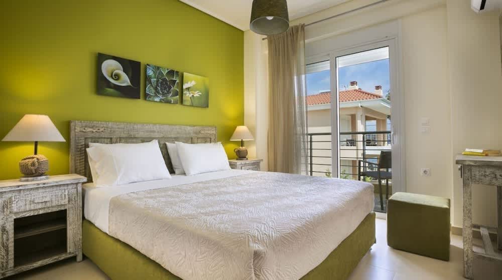 Meliti Waterfront Suites 2
