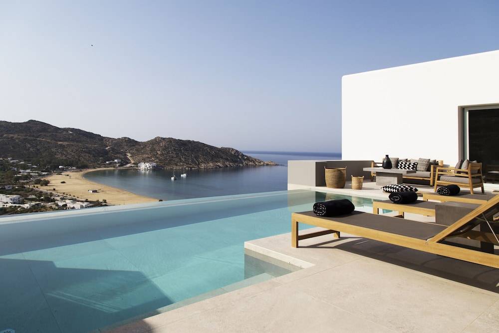 Hide Out Suites 1