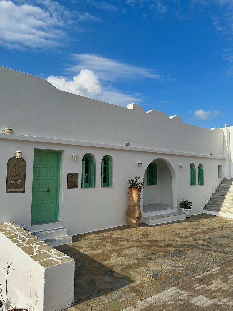 Hotel Petradi 2