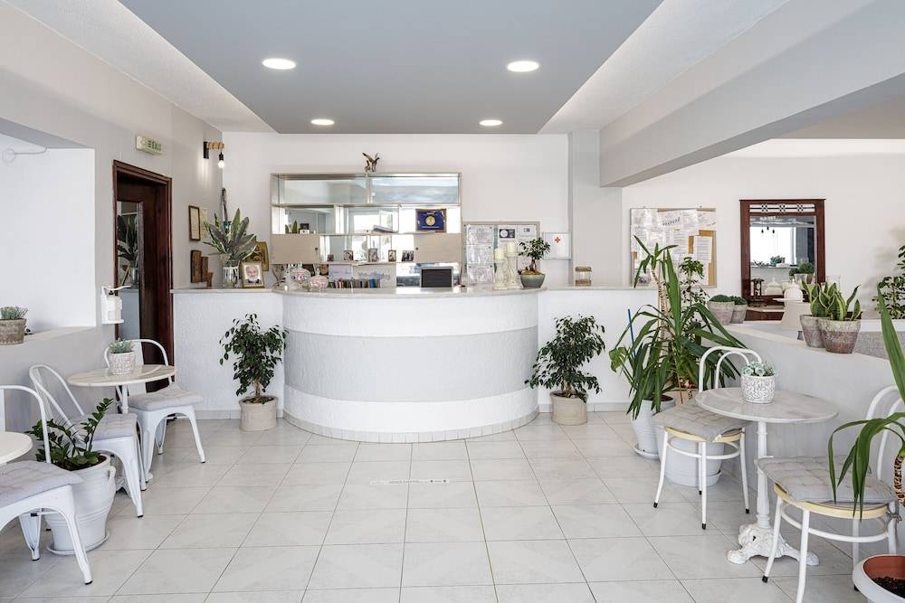 Kasteli Studios & Apartments 2