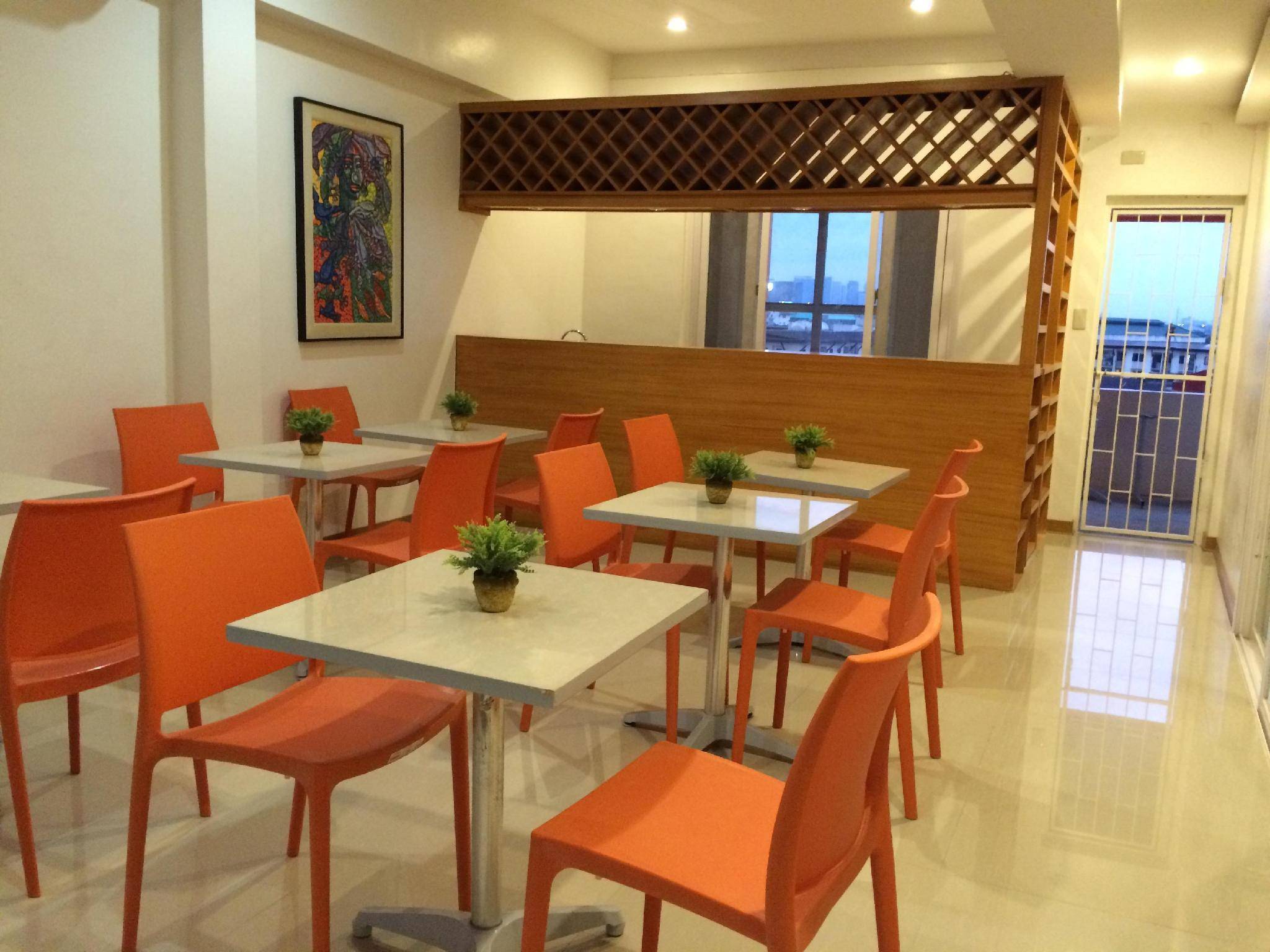 Stone House Hotel Pasay 1