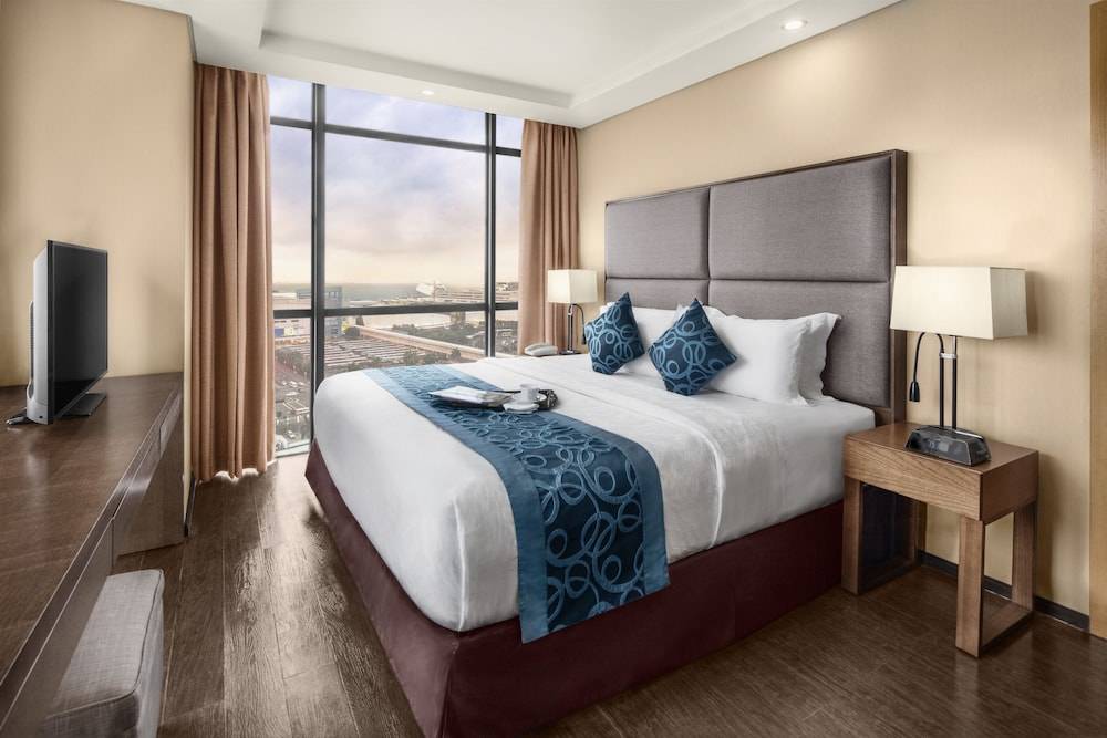 Golden Phoenix Hotel - Manila 1