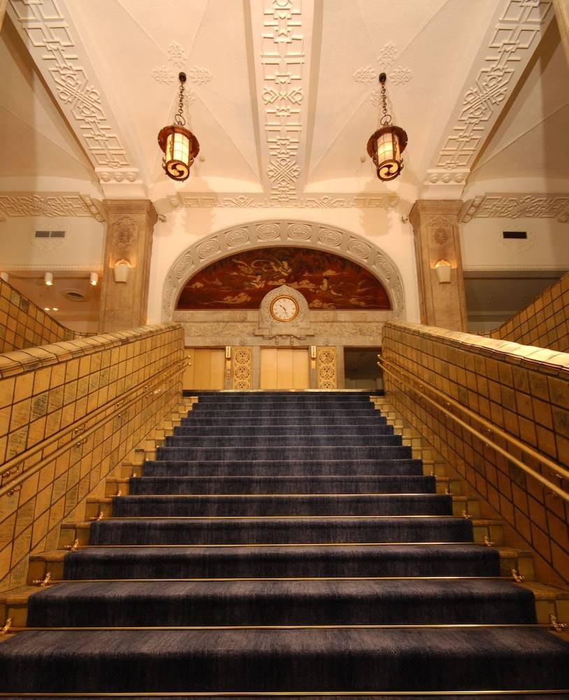 Hotel New Grand 1