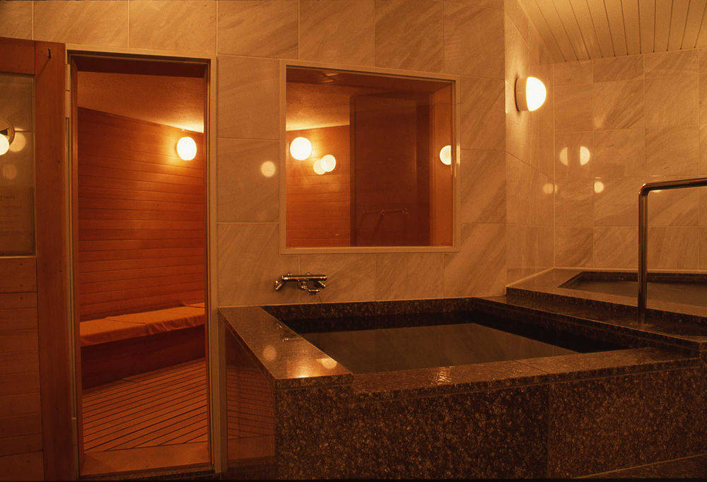 Yokohama Royal Park Hotel 2