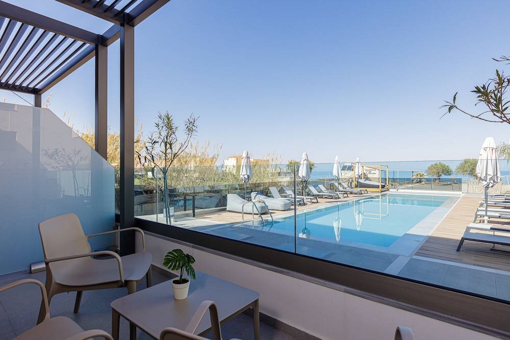 Eleven Boutique Suites 1
