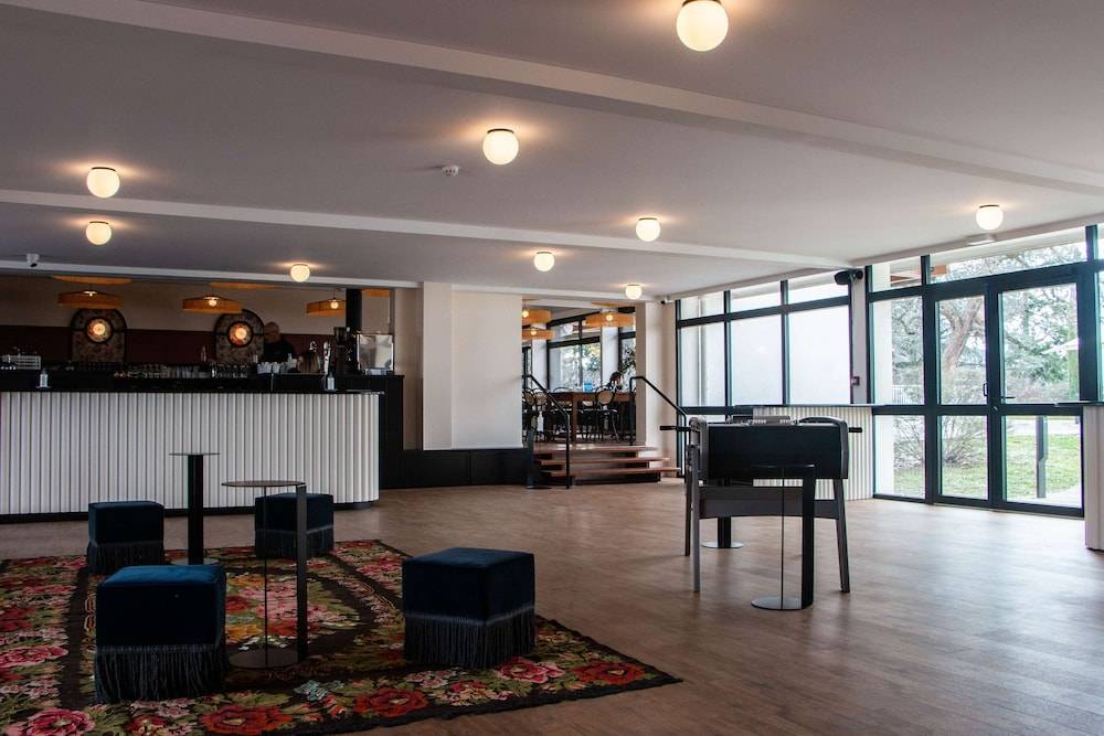 Best Western Saint-Etienne Porte du Forez 2