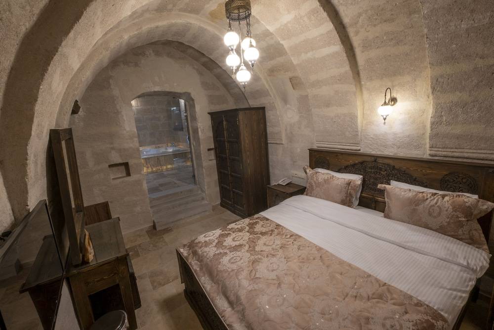 Underground Cave Suites Hotel 2
