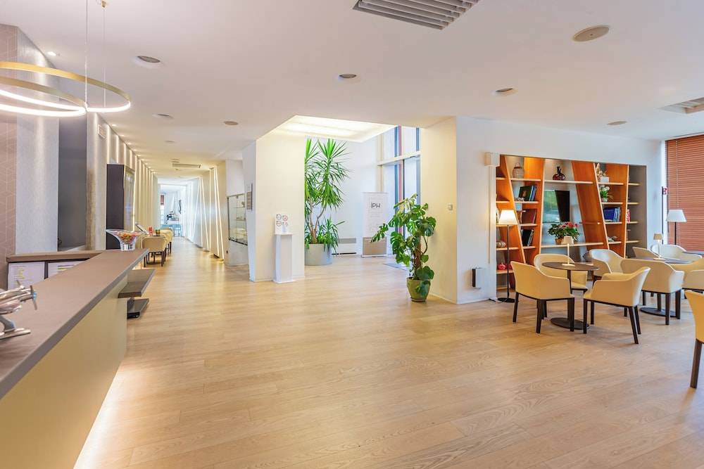 NEW IPOINT HOTEL 2