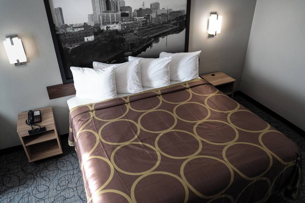 Super 8 by Wyndham Antioch/Nashville South East 2