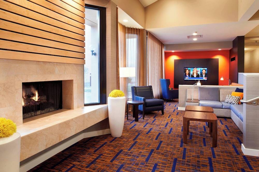 Courtyard Chicago Arlington Heights/South 2