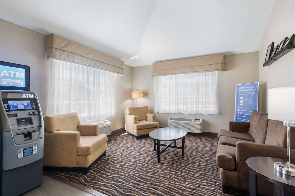 Sleep Inn & Suites Chesapeake - Portsmouth 2