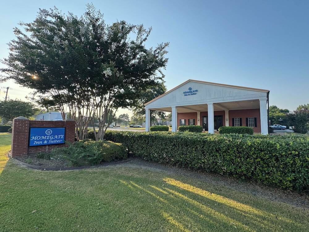 Homegate Inn And Suites Collierville TN 1