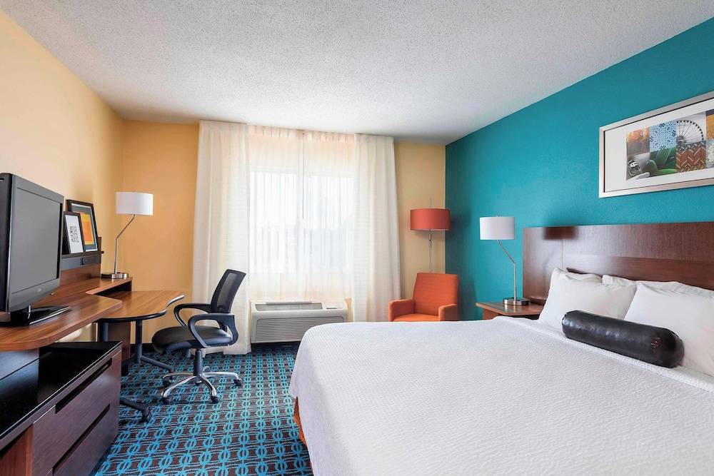 Fairfield Inn & Suites Holland 1