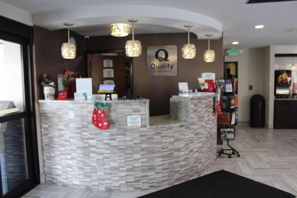 AmericInn by Wyndham Holland MI 2