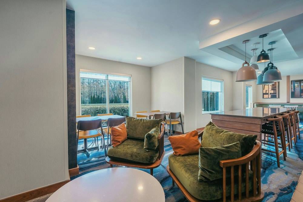 Fairfield Inn & Suites by Marriott Atlanta Kennesaw 2