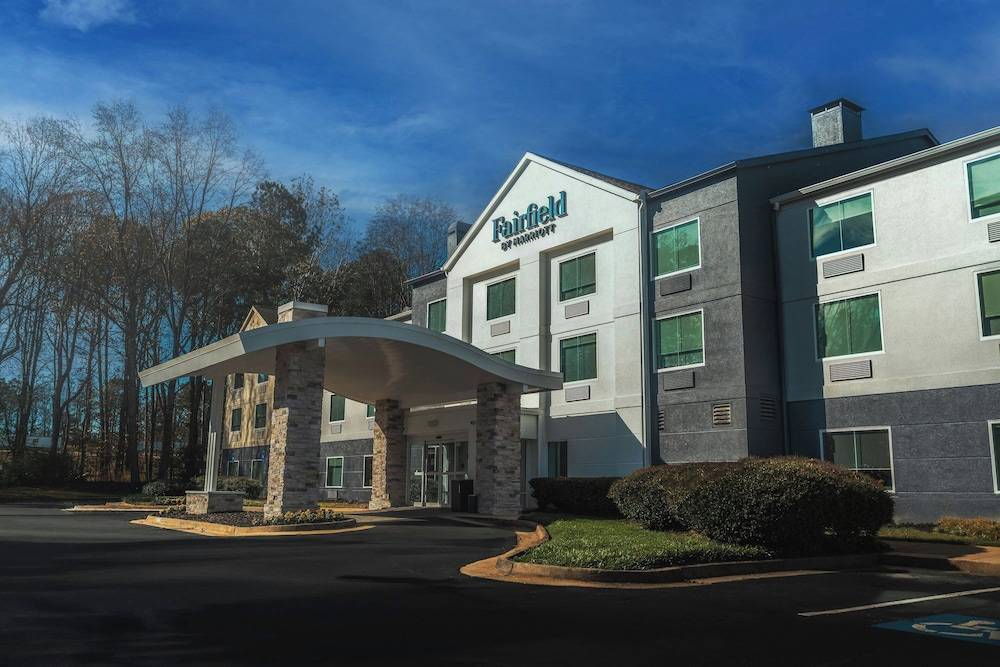Fairfield Inn & Suites by Marriott Atlanta Kennesaw 1