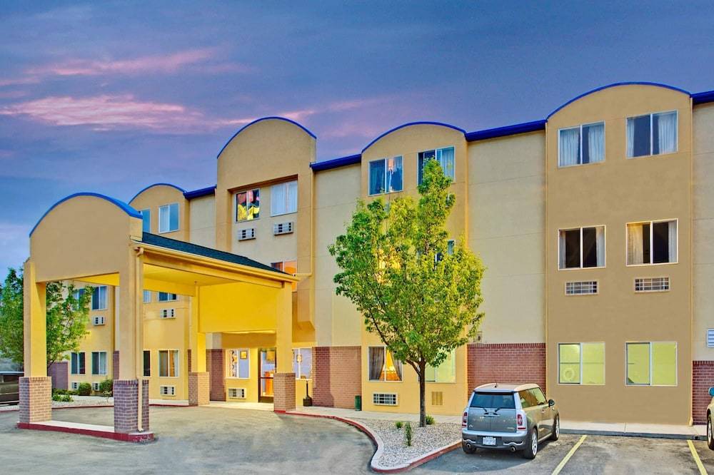 Days Inn by Wyndham Lehi 1