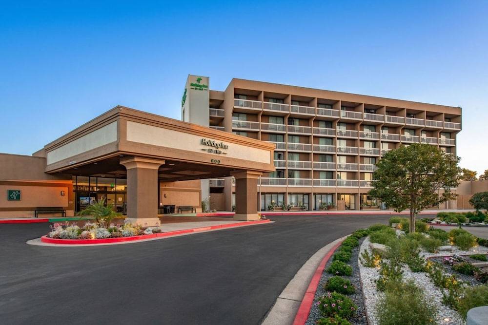 Holiday Inn Oxnard - Ventura by IHG 1