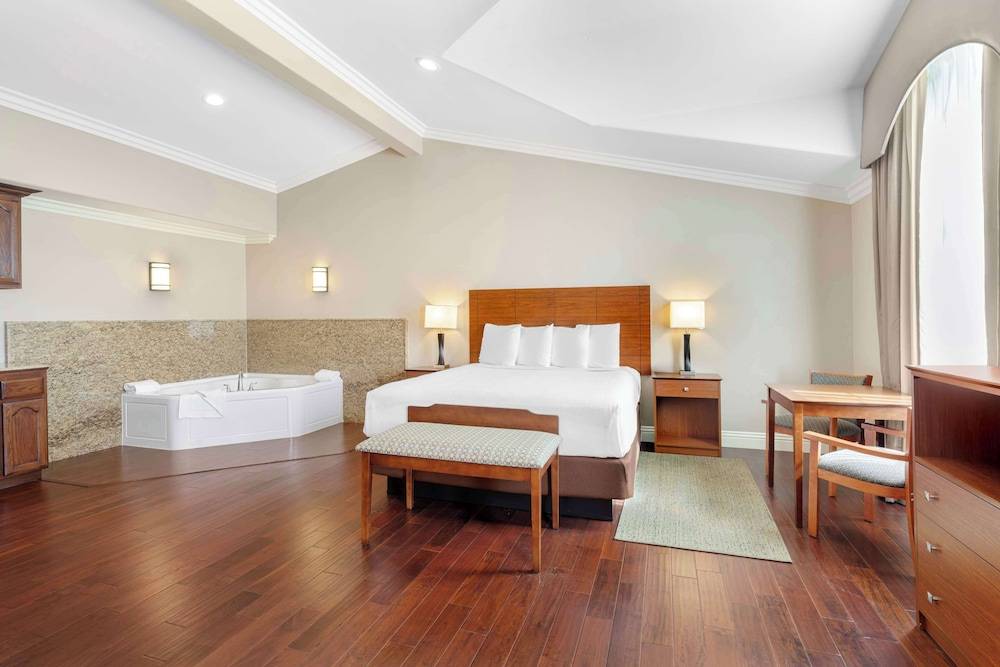 Best Western Oxnard Inn 1